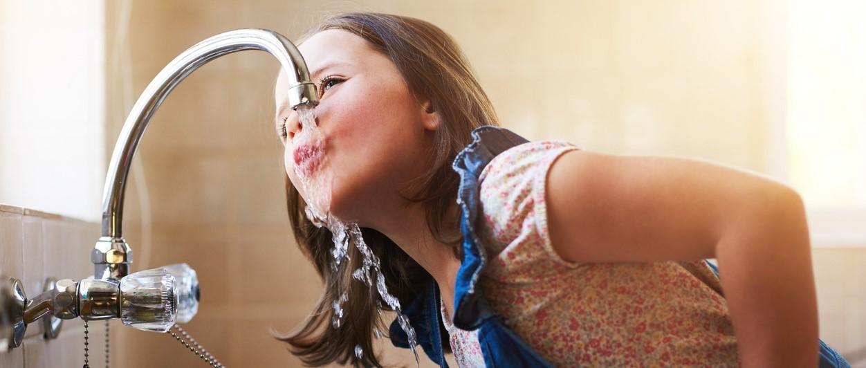 ¿Es segura el agua del grifo?