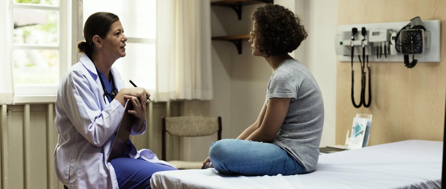 Siempre debes buscar ayuda médica si el dolor pélvico se agrava