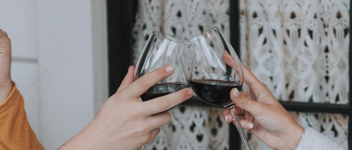 ¿Deberías preocuparte por tus hábitos de consumo de alcohol bajo llave?