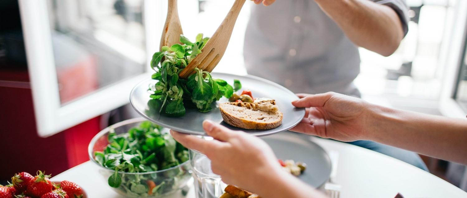 El tamaño importa: por qué nuestras raciones exageradas contribuyen a la crisis de obesidad