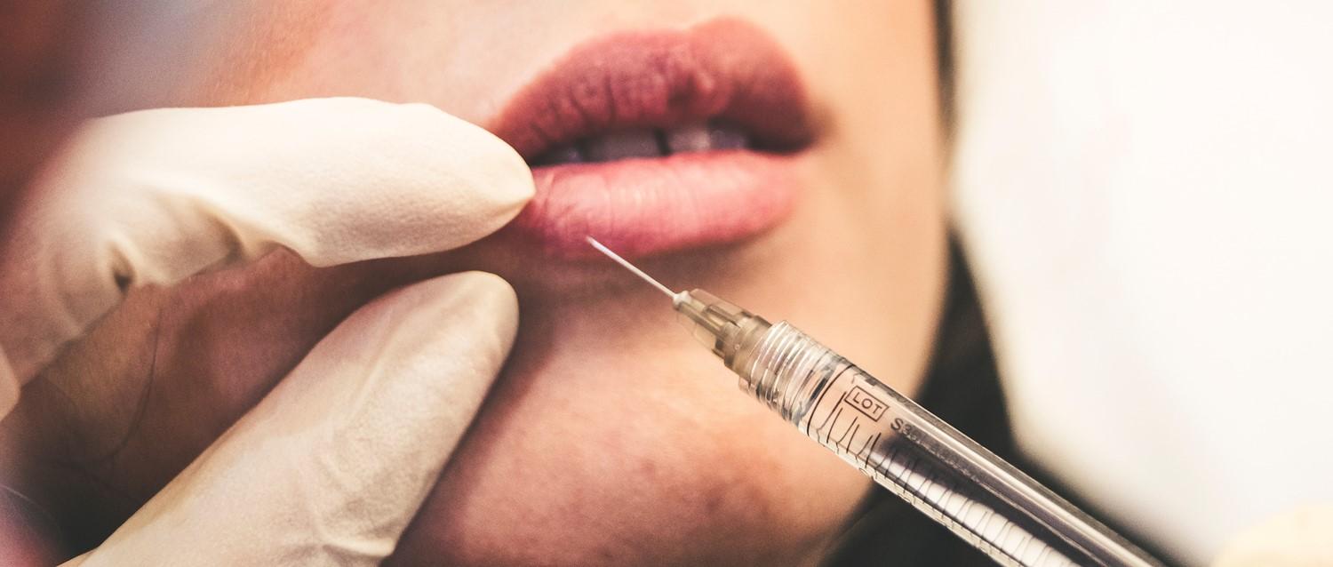 Prohibidos el botox y los rellenos labiales a los menores de 18 años