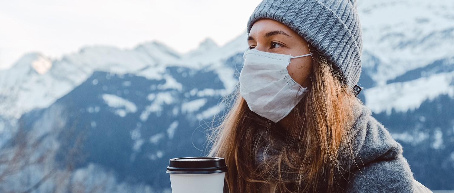 ¿Debe usar mascarilla si está resfriado este invierno?