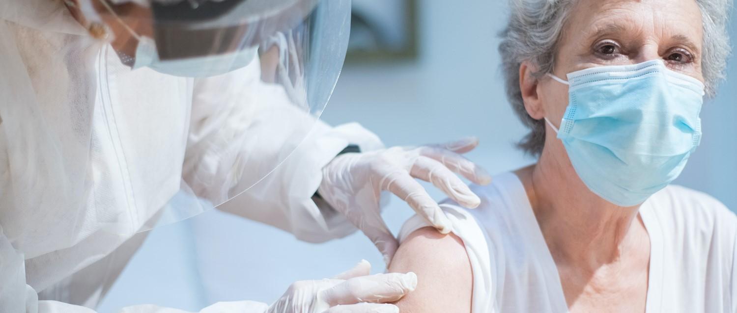 COVID-19: ¿Las personas vulnerables deben protegerse a causa de Omicron?