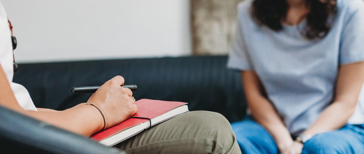 Cómo acceder al apoyo en salud mental durante el embarazo