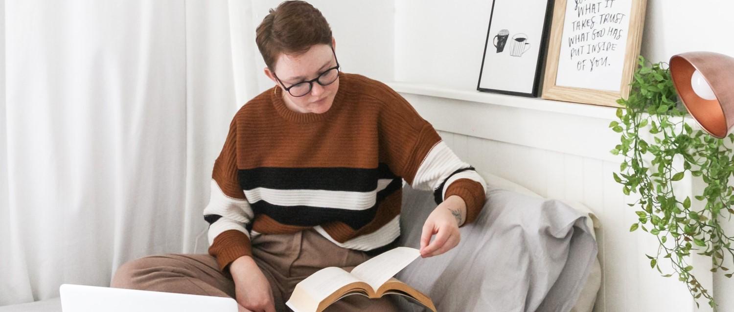 ¿Debería llevar un diario de sueños?