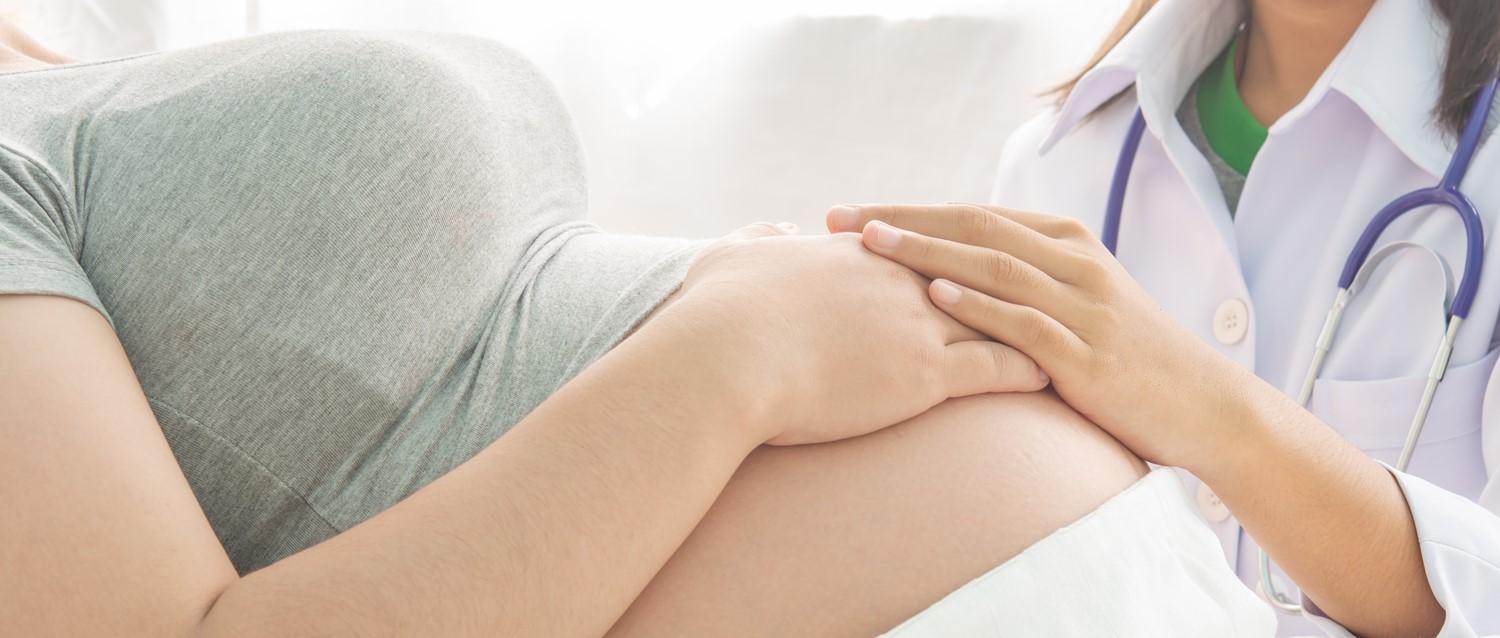 Amniocentesis: ¿qué es, cuáles son los riesgos y es necesaria esta prueba?